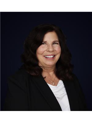 Lisa Gares