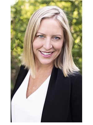 Erin McLeod