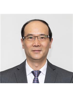 Yi Li