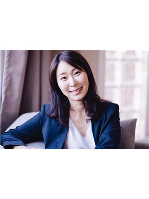 Queenie Zhao