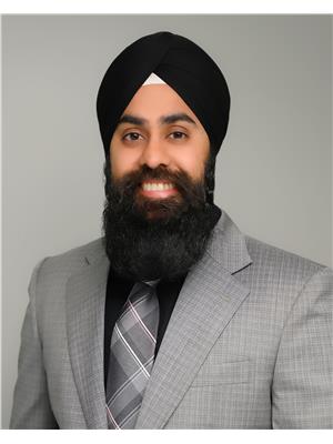 Andy Khattar