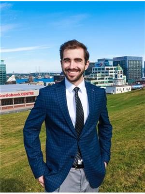 Logan Tomcik