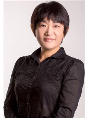 Angela Cheng