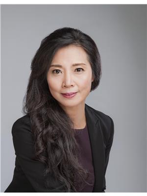 Sarah Wang
