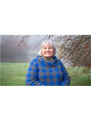 Dena Sutton