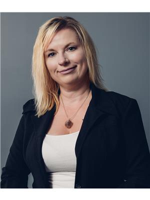 MARZENA DESROSIER