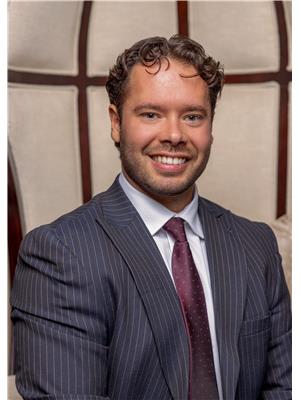 Austin Humphries