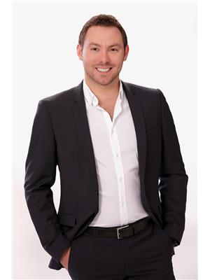 NIKITA VEZINA