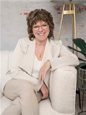 Loni Hamer-Jackson