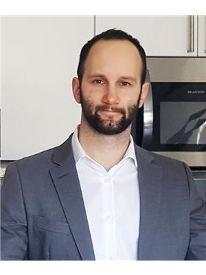 Derek Chikowski