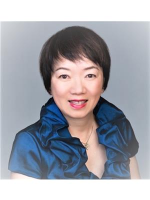 Lee Tan