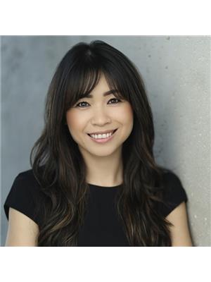 Elizabeth Nguyen