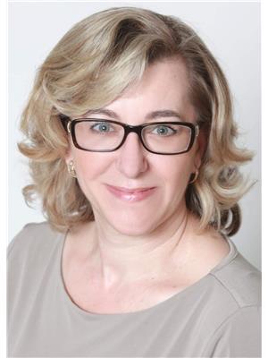 TANJA STOSIC