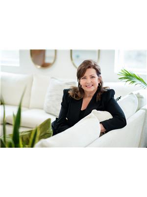 SANDRA FIELD