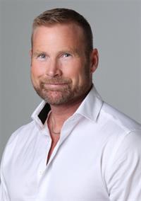 MICHAEL VANDERVLOET
