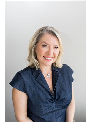 SHELLY PAUL