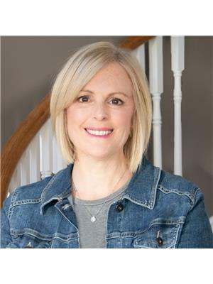 SUSAN HULL