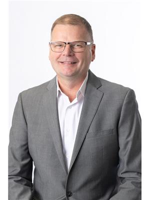 LARRY KUEPFER