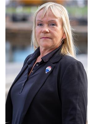 HELEN LARSEN