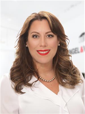 TANYA CASTRICHINI