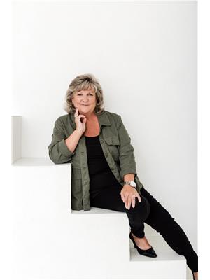 VICKI JANES