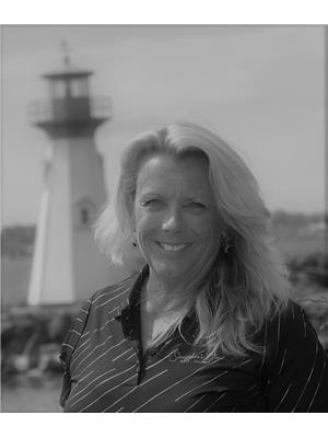 Heather MacKay