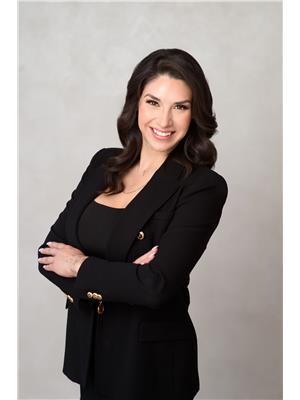 ANA CASTRO