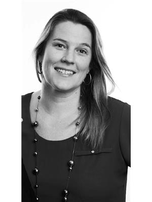 KIM LAUZON