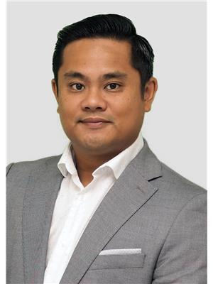 Manny Mangibin