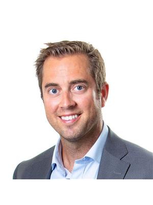 Ryan Pattinson