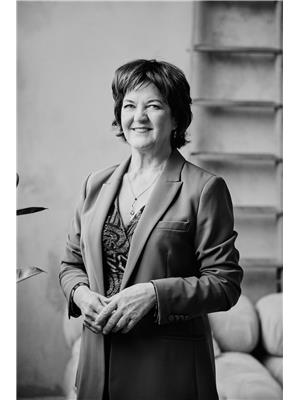 JOSÉE J. COUTURE