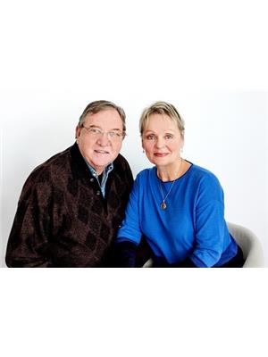 LINDA ALSEMGEEST