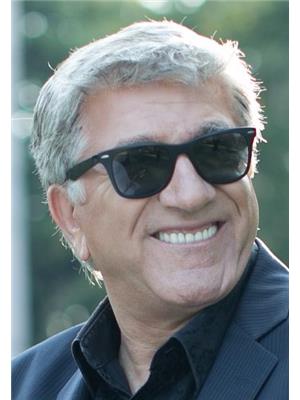 KEN KAKOULLIS