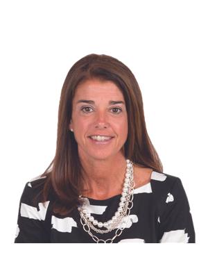 LISA PANDELL