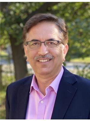 MUHAMMAD MUNAWAR