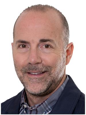 HUGH BENOIT
