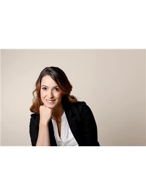 DINA MEDEIROS