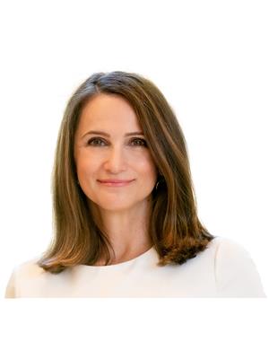 LISA FESTA