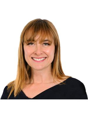 MARY-BETH HOLLYER