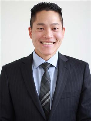 JONATHAN CHOI