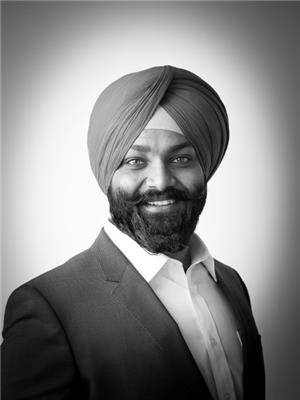 SHARANJEET KHASRIA
