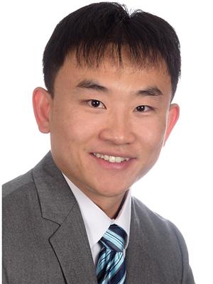 AARON LI