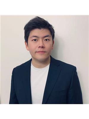 CHRIS HAO