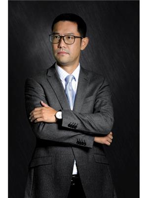 SAM TAN
