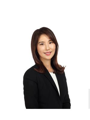 KATE SHIN