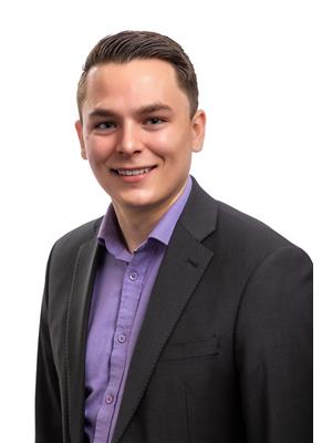 CHARLIE BAUER