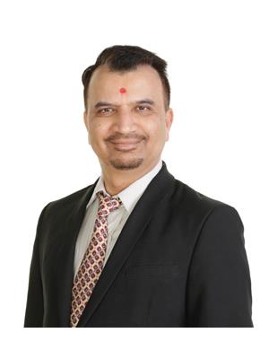 NIK PANDYA