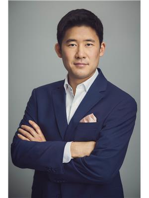 DANIEL LEE