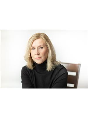 Cynthia Hollohan