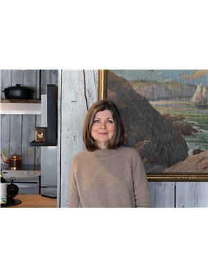 Kari MacLeod